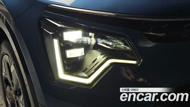 Kia Niro EV Earth 2024 — фото 22