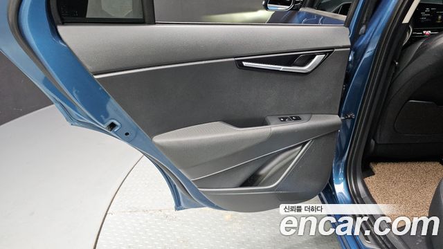 Kia Niro EV Earth 2024 — фото 25