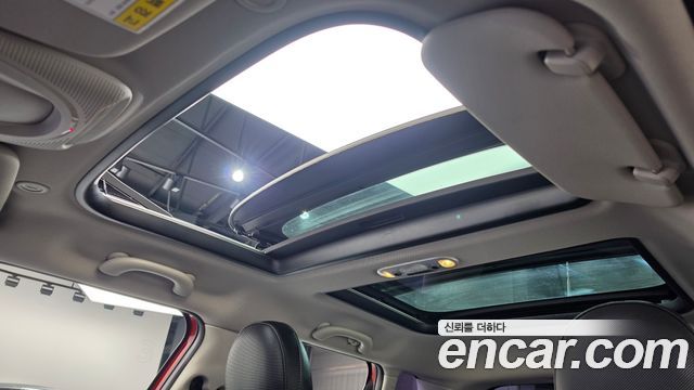 MINI Cooper 5Door HIGH 3rd 2015 — фото 19