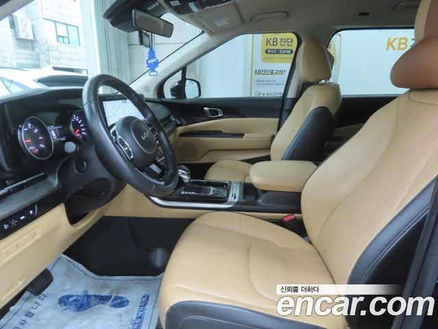 Kia Carnival (IV) Gasoline 9-Seater Prestige 2023 — фото 5