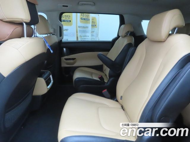 Kia Carnival (IV) Gasoline 9-Seater Prestige 2023 — фото 6