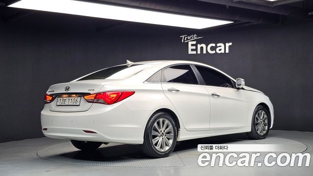 Hyundai Sonata The Brilliant CVVL Smart 2014 — фото 2