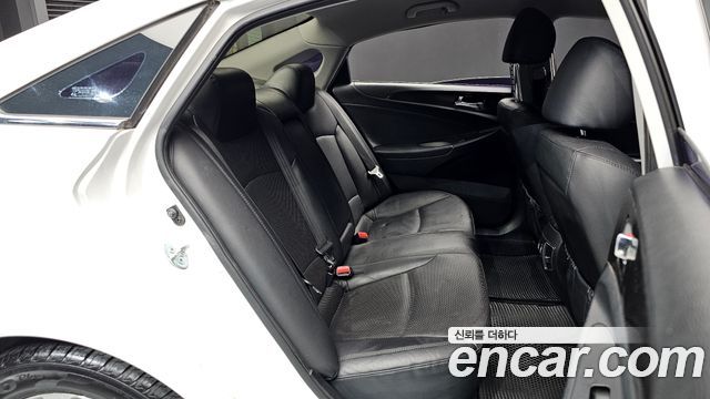 Hyundai Sonata The Brilliant CVVL Smart 2014 — фото 11