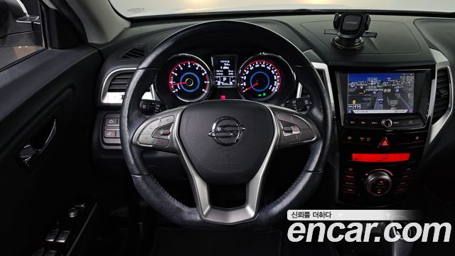 KG Mobility (SsangYong) Tivoli LX 2WD DLX 2015 — фото 12