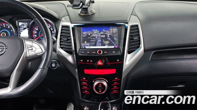 KG Mobility (SsangYong) Tivoli LX 2WD DLX 2015 — фото 14