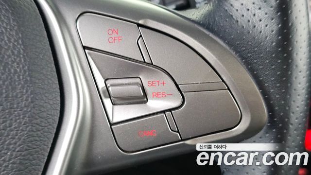KG Mobility (SsangYong) Tivoli LX 2WD DLX 2015 — фото 17