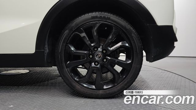 KG Mobility (SsangYong) Tivoli LX 2WD DLX 2015 — фото 21