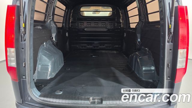 Hyundai Staria L3.5 Cargo 3-Seater Modern 2022 — фото 20