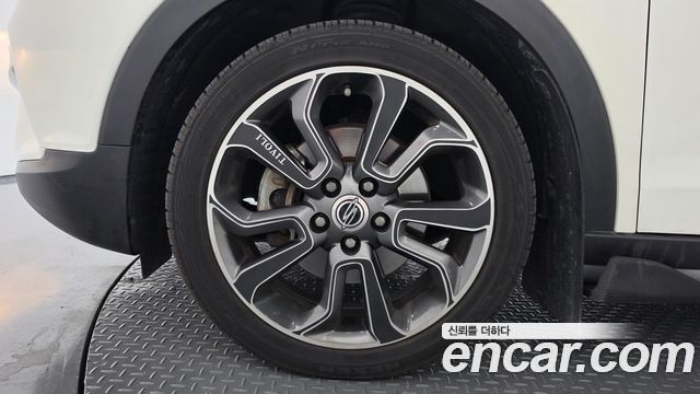 KG Mobility (SsangYong) Tivoli Diesel LX 2WD 2016 — фото 5