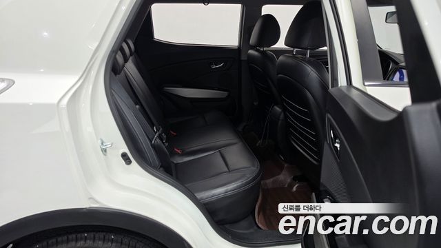 KG Mobility (SsangYong) Tivoli Diesel LX 2WD 2016 — фото 11