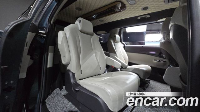 Kia Carnival (IV) Diesel 9-Seater Signature 2021 — фото 11