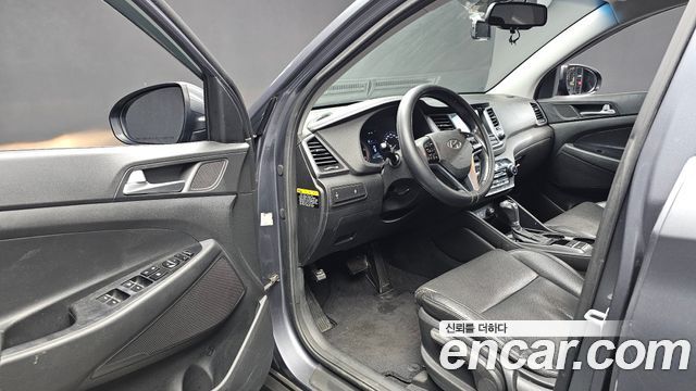 Hyundai Tucson Diesel 2.0 2WD Modern 2016 — фото 10