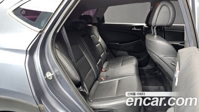 Hyundai Tucson Diesel 2.0 2WD Modern 2016 — фото 11