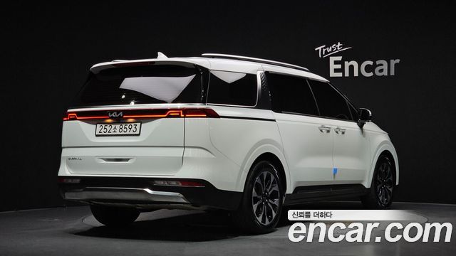 Kia Carnival (IV) Gasoline 9-Seater Noblesse 2023 — фото 2