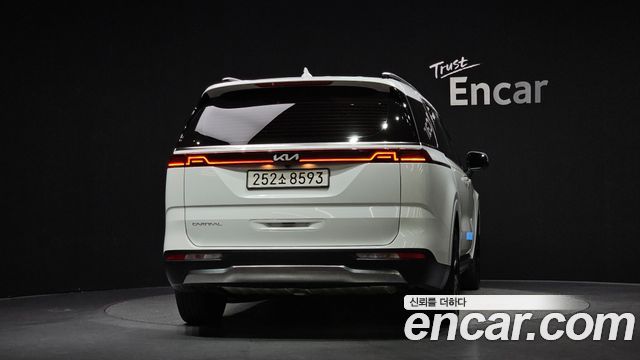 Kia Carnival (IV) Gasoline 9-Seater Noblesse 2023 — фото 4