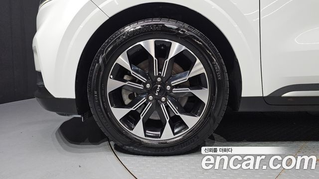 Kia Carnival (IV) Gasoline 9-Seater Noblesse 2023 — фото 5