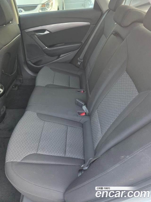 Hyundai i40 1.7 VGT Smart 2012 — фото 16