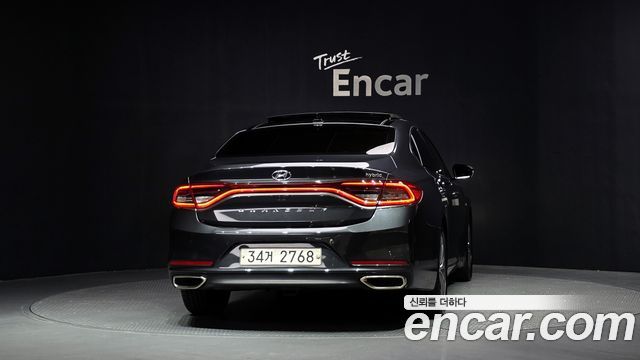 Hyundai Grandeur Hybrid (IG) Exclusive Special 2018 — фото 4