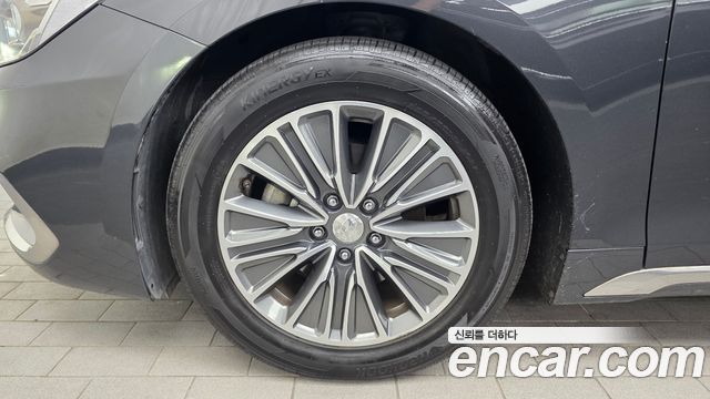 Hyundai Grandeur Hybrid (IG) Exclusive Special 2018 — фото 5