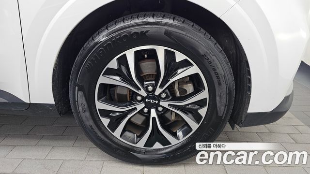 Kia Carnival (IV) Gasoline 9-Seater Prestige 2023 — фото 27