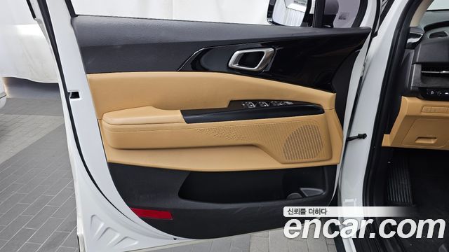 Kia Carnival (IV) Gasoline 9-Seater Prestige 2023 — фото 30