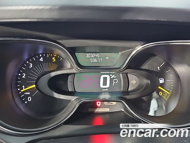 Renault Korea QM3 RE 2015 — фото 4