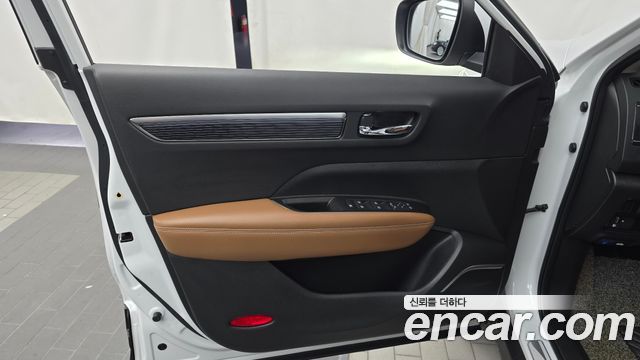 Renault Korea QM6 2.0 LPe RE Signature 2WD 2023 — фото 24
