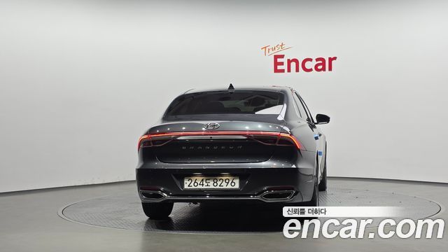 Hyundai Grandeur (IG) 3.0 LPi Rent Car Modern 2022 — фото 4