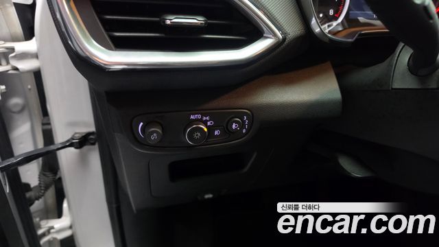 Chevrolet Trailblazer 1.3 Turbo 2WD Premier 2021 — фото 30