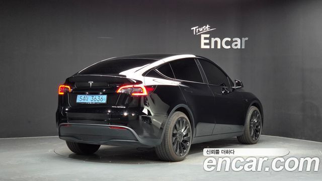 Tesla Model Y Long Range AWD 2022 — фото 2