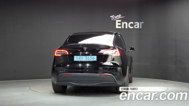 Tesla Model Y Long Range AWD 2022 — фото 4