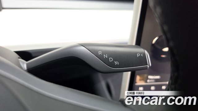 Tesla Model Y Long Range AWD 2022 — фото 9