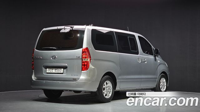 Hyundai Grand Starex 5-Seater VAN CVX Luxury 2012 — фото 2