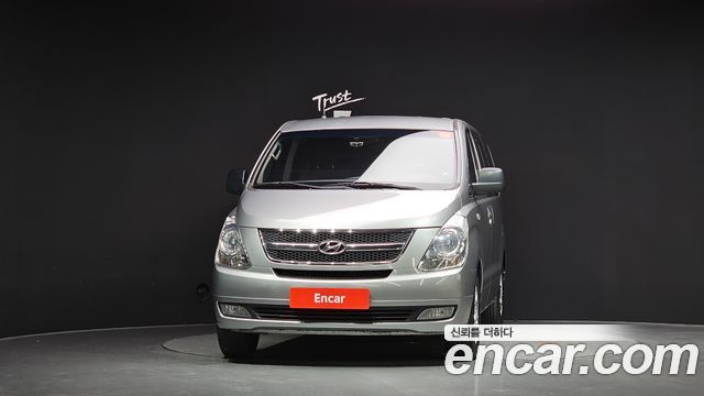 Hyundai Grand Starex 5-Seater VAN CVX Luxury 2012 — фото 3