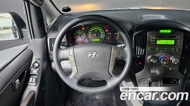 Hyundai Grand Starex 5-Seater VAN CVX Luxury 2012 — фото 12
