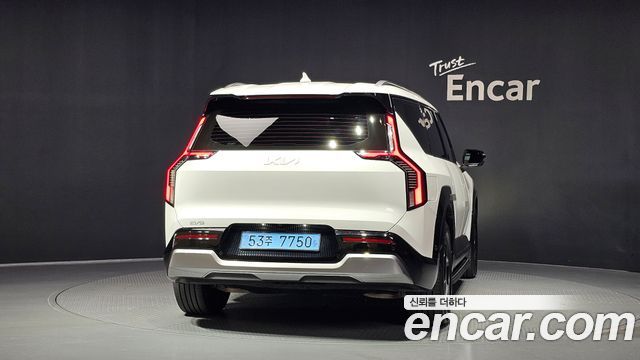 Kia EV9 Long Range 4WD Earth 2024 — фото 4