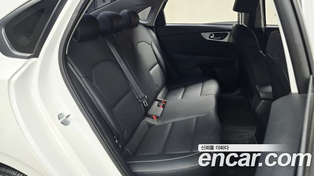 Kia K3 (II) 1.6 Prestige 2024 — фото 11