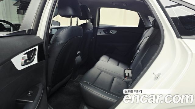 Kia K3 (II) 1.6 Prestige 2024 — фото 12