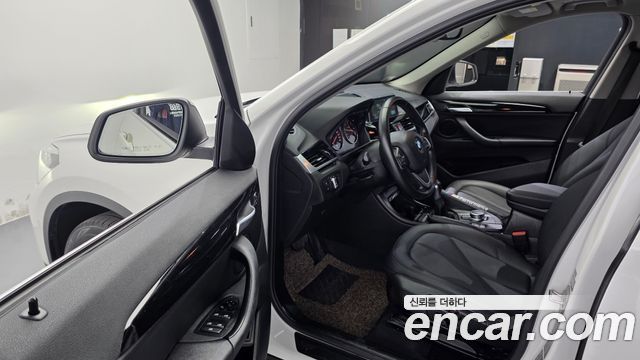 BMW X1 (F48) xDrive 18d 2017 — фото 10