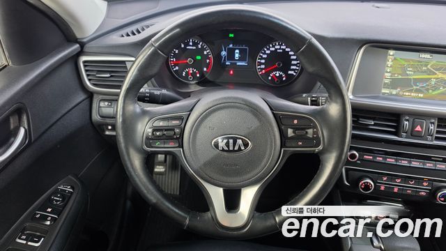 Kia K5 (II) LPI MX Prestige 2017 — фото 13