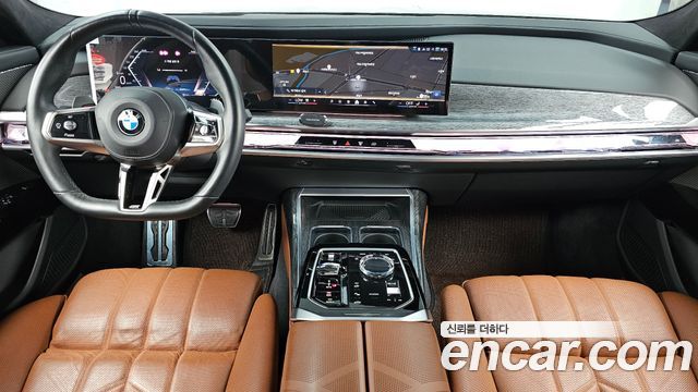 BMW 7 Series (G70) 740i sDrive M Sport 2023 — фото 7