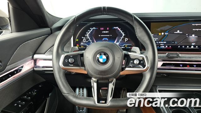 BMW 7 Series (G70) 740i sDrive M Sport 2023 — фото 13