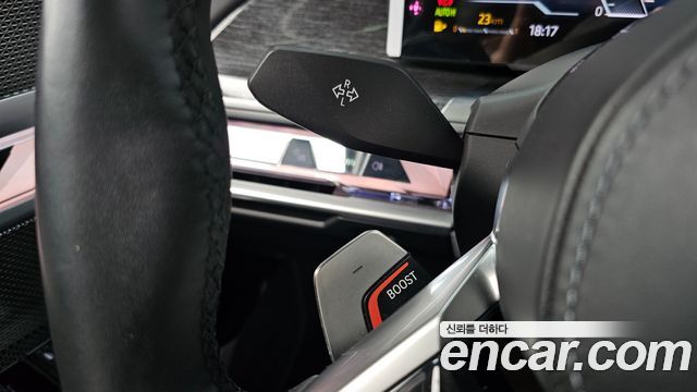 BMW 7 Series (G70) 740i sDrive M Sport 2023 — фото 28