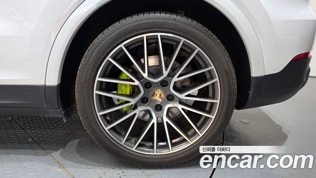 Porsche Cayenne (PO536) 3.0 E-Hybrid 2020 — фото 21