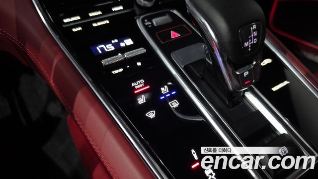 Porsche Panamera (971) 4.0 Turbo S E-Hybrid 2023 — фото 34