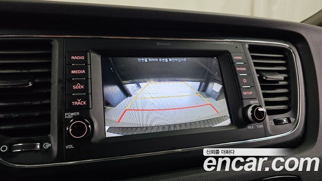 Kia Carnival 11-Seater Deluxe 2020 — фото 15