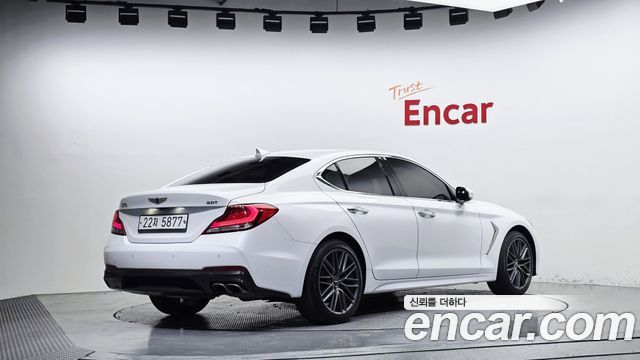 Genesis G70 2.0T Supreme 2018 — фото 2