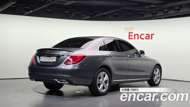 Mercedes-Benz C-Class (W205) C220 d 4MATIC 2017 — фото 2