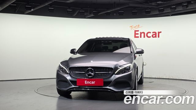 Mercedes-Benz C-Class (W205) C220 d 4MATIC 2017 — фото 3