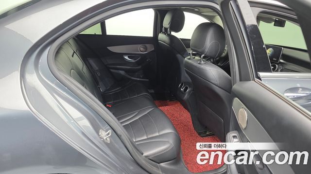 Mercedes-Benz C-Class (W205) C220 d 4MATIC 2017 — фото 12